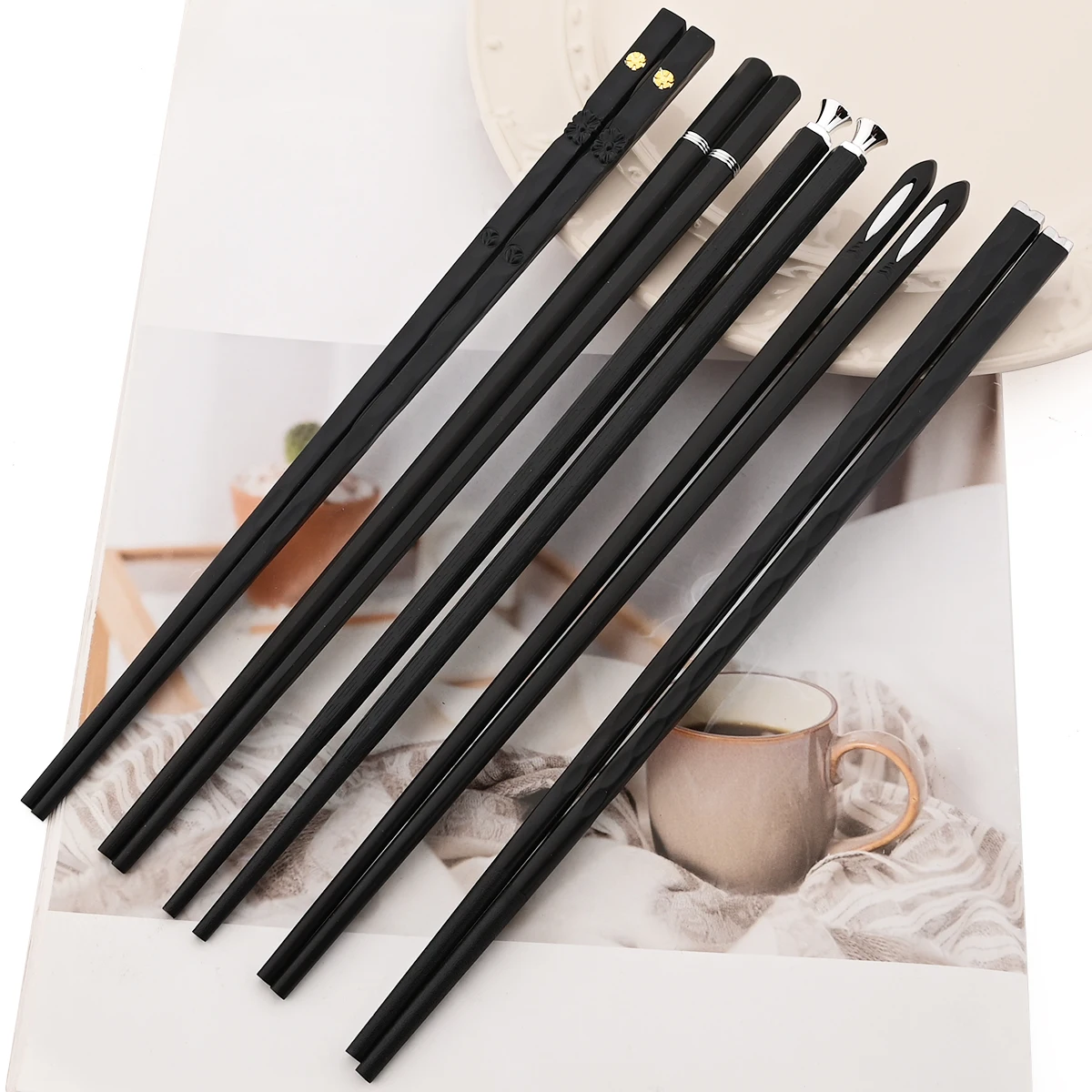 

5pairs Black Chopsticks Set Anti Slip Durable Sushi Chopsticks Reusable Alloy Chopsticks Suitable for Kitchen Holiday Party Gift