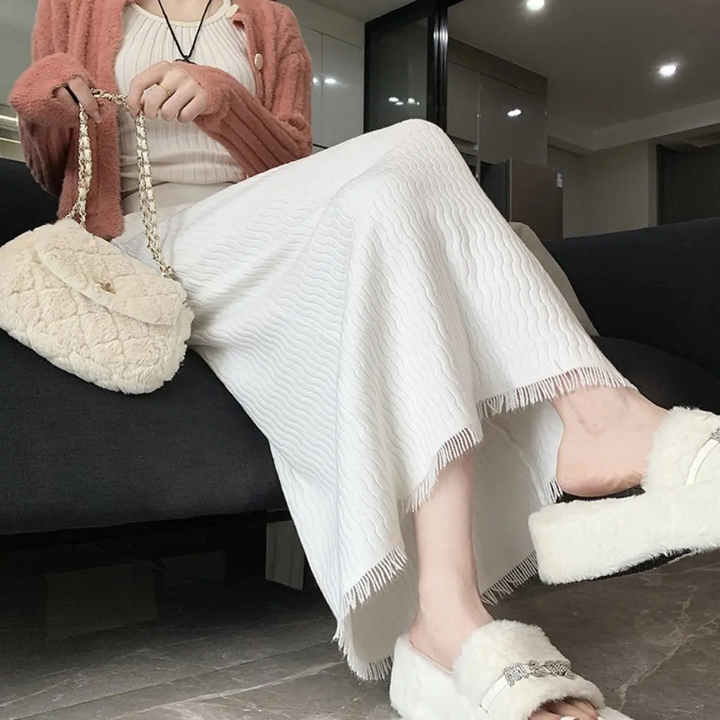 

Women's High Waist A-Line Knitted Skirt Stretch Fringe Mid-Length Straight Hip Skirt for Autumn Winter