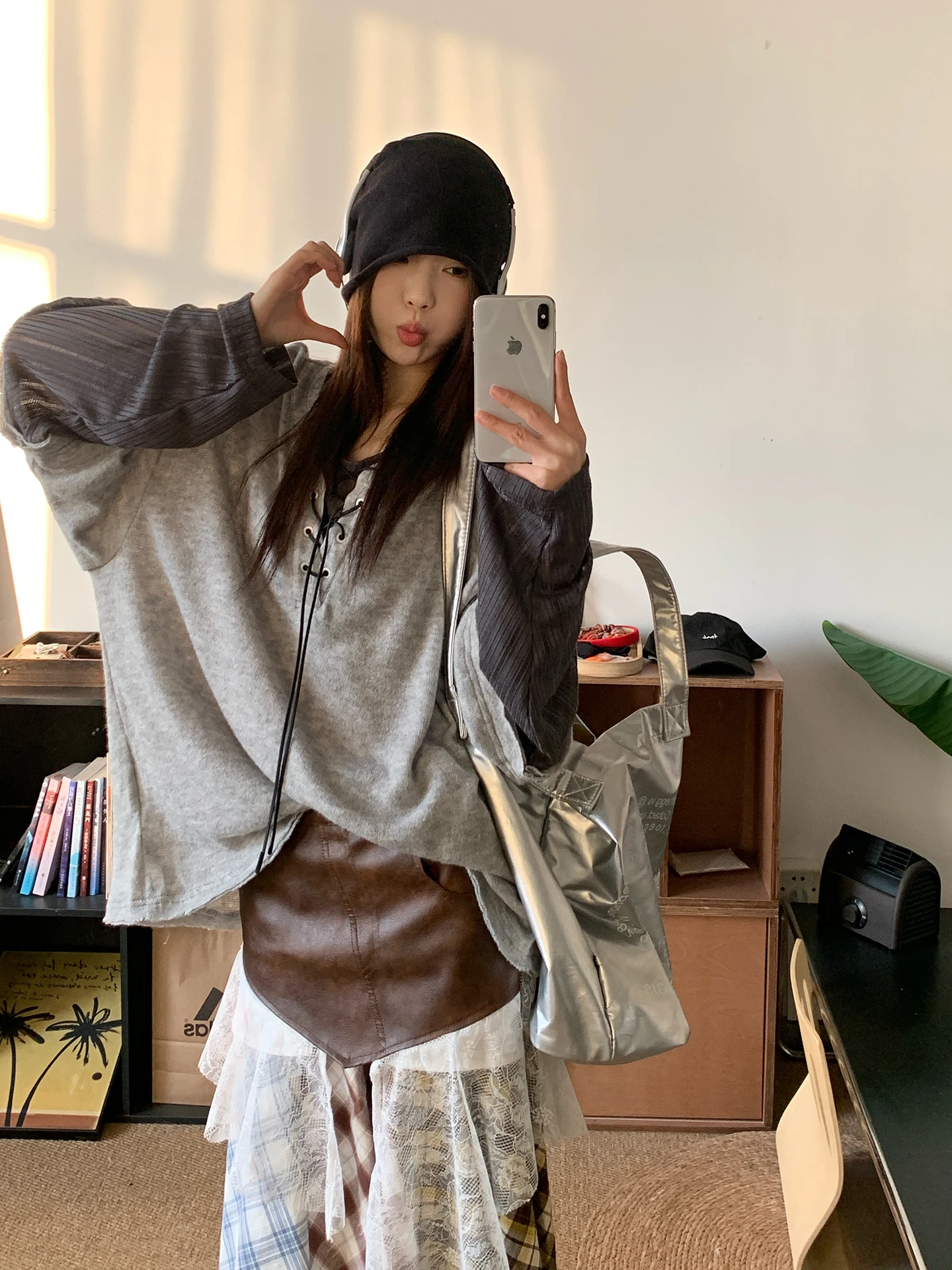 

Ретро-футболка с длинным рукавом, свободного кроя, с поясом, весна 2026, новинка, женская, удобная посадка