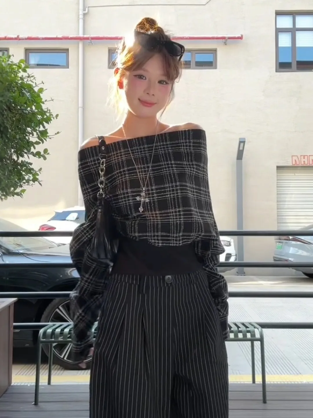 

Ретро-корейская клетчатая блузка на одно плечо для женщин, весенний облегающий топ в корейском стиле, дышащая блузка с длинным рукавом для повседневной носки