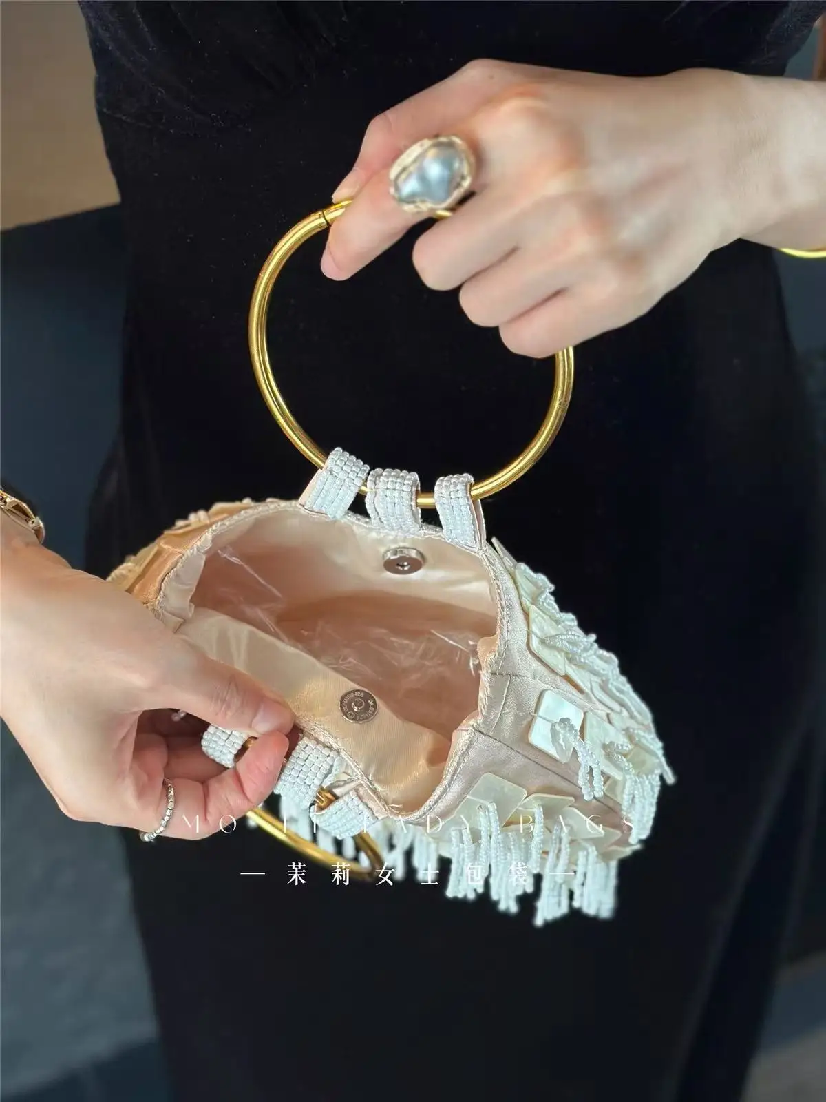 Beads Beading Tassel Clutch Purse For Wedding Party Shell Woven Handmade Women Handbag Luxury Fashion Banquet Bag Shoulder Bag