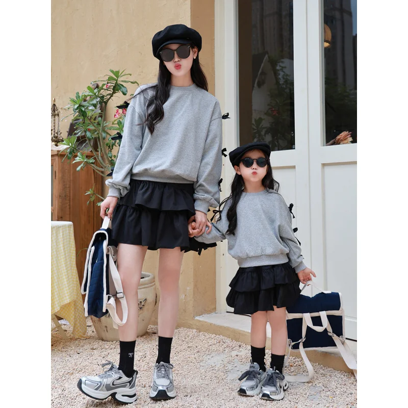 

Parent-Child Outfit2024New Autumn Korean Style Mother and Daughter Outfits with Bow Sleeves Casual Sweet Long Sleeve Sweatshirt