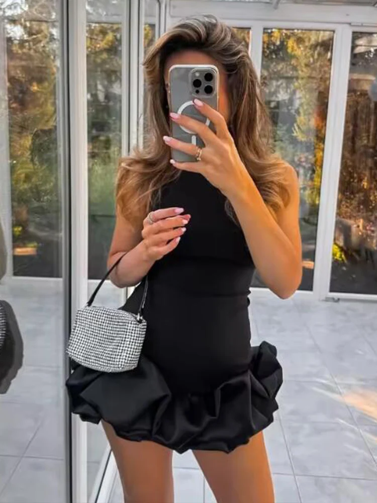 فستان نسائي قصير أنيق من TFMLN فساتين ضيقة بدون أكمام ورقبة دائرية بدون ظهر للسيدات 2025 مكشكشة بطيات للحفلات والنوادي للسيدات