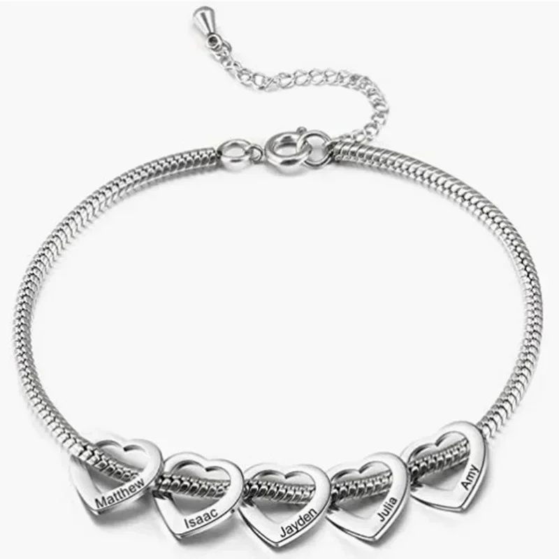 Nome del membro della famiglia inciso Bracciale con cuore d'amore Bracciale con ciondolo in acciaio inossidabile 316L Gioielli da donna Regalo di compleanno per la festa della mamma