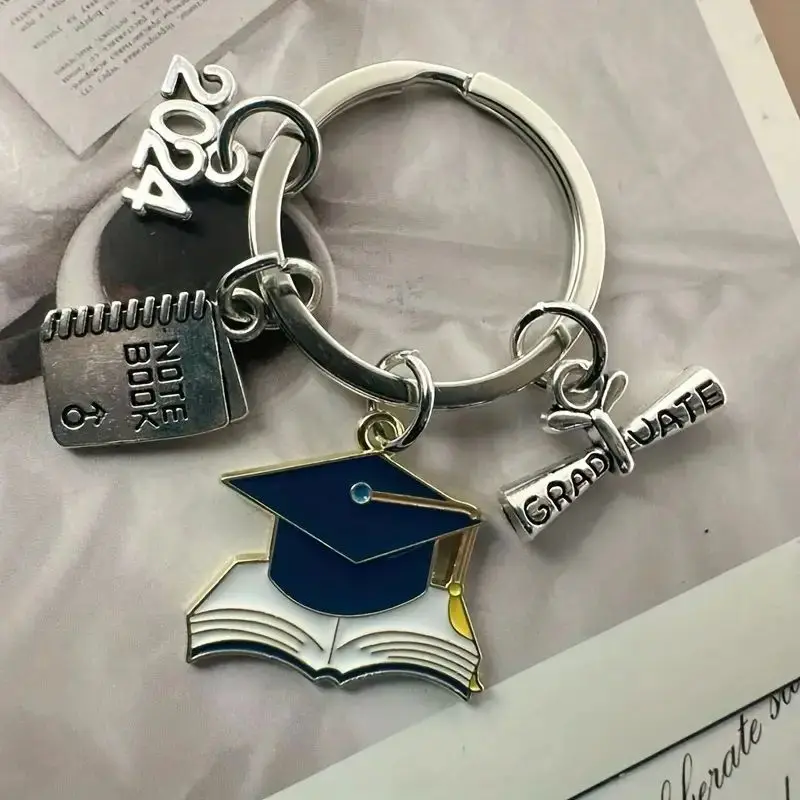 2024 Graduation Ceremony Keychain For Men, Lovely Enamel Graduation Cap Keychain, Graduation Gift For Men