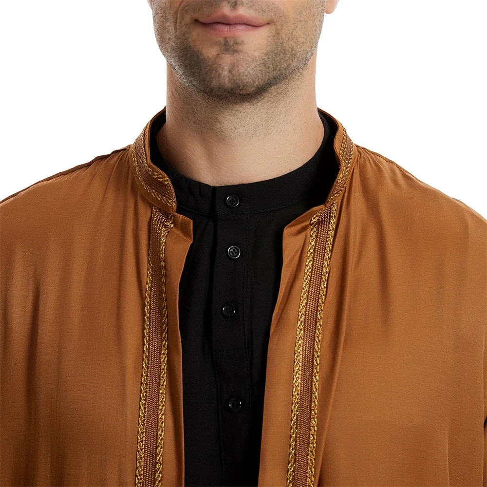 Abbigliamento islamico tradizionale Eid Medio Oriente Jubba Thobe Uomo Arabo Musulmano Vestaglie Kimono Tempo libero Maniche lunghe Caftano Marito Regali