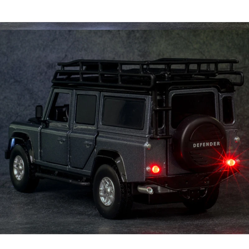 Alloy 1:32 Diecast Model Car Miniature Land Rover Defender Metal Vehicle Classic Off-road SUV for Children Collected Gift Hottoy