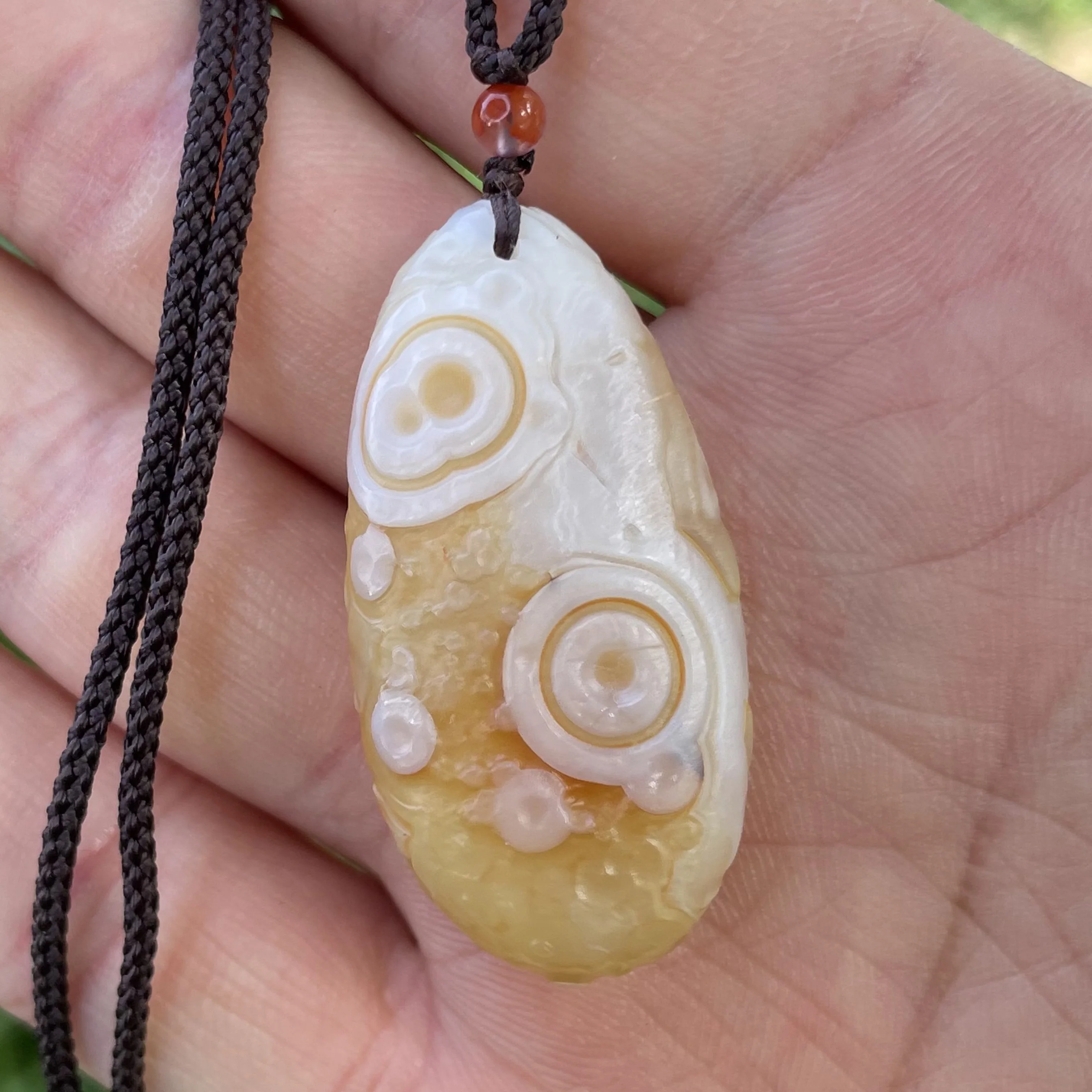 Natural Sardonyx Agate Pendant Alxa Gobi Unpolished Rock Energy Crystal Quartz Necklace Reiki Healing Stone Home Decor PM1-26