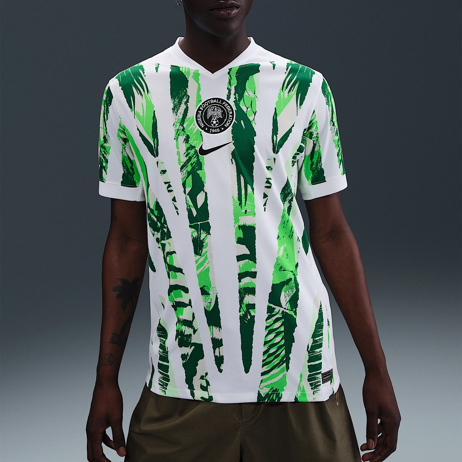 Nike genuine Dri FIT men's football striped sports pattern short sleeved shirt HM9660-100