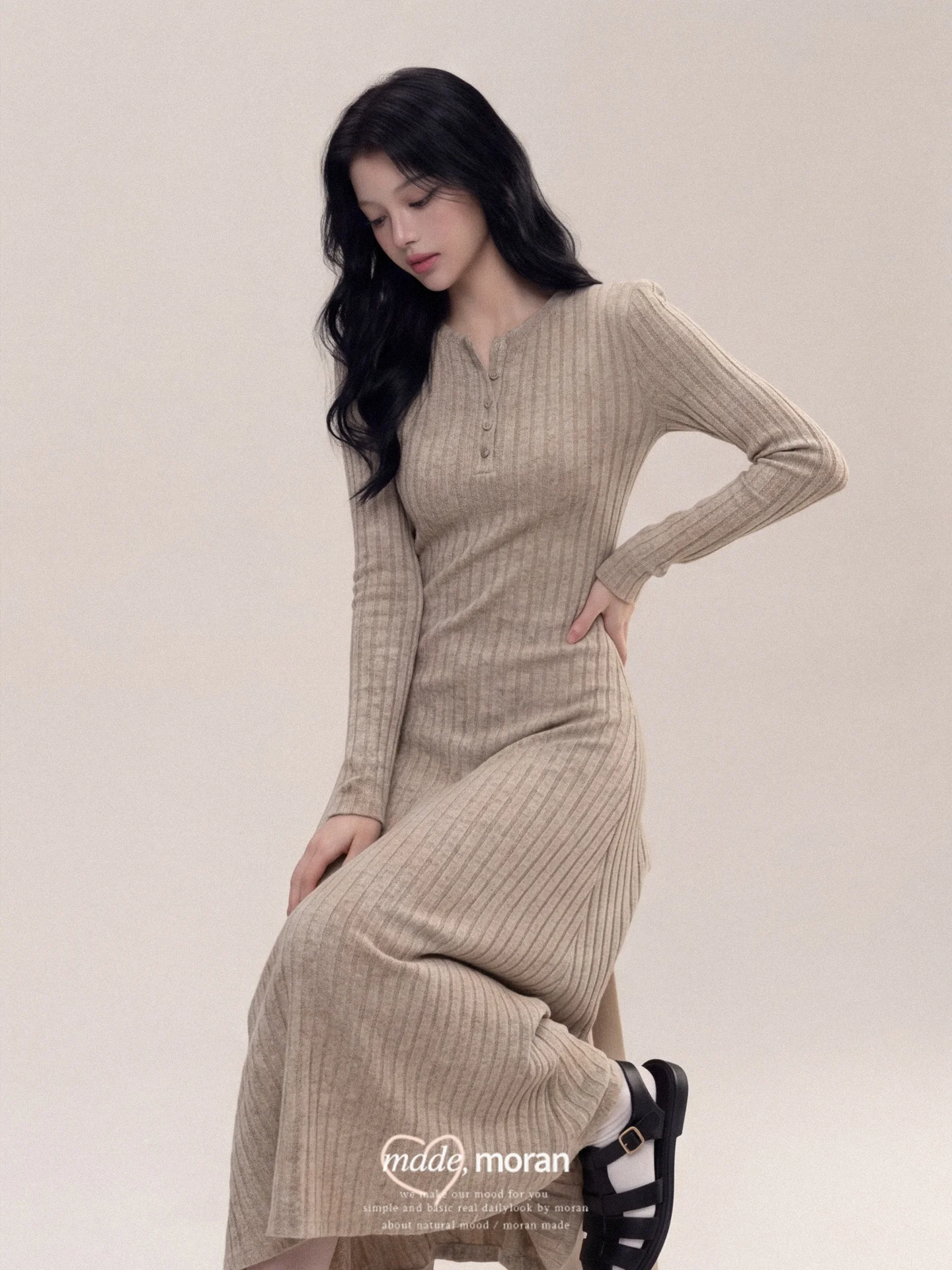 French Style Knitted Dress Gentle Background Long Sleeve Waist Cinched Base Layer Inner Wear Long Skirt City Commute Suitable