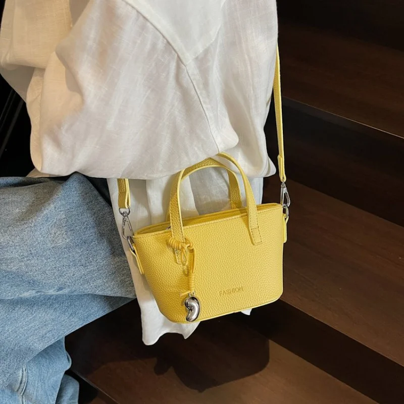 

Уникальная простая сумка через плечо высокого класса с буквенным логотипом для женщин для отдыха в деловом стиле