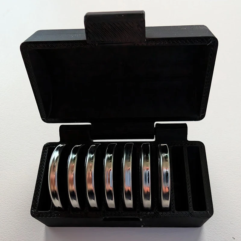 New CR2032/CR2025 Battery Storage Box 20 Hole Portable Prevents Battery Loss Battery Protect Holder Small Electronics Organizer