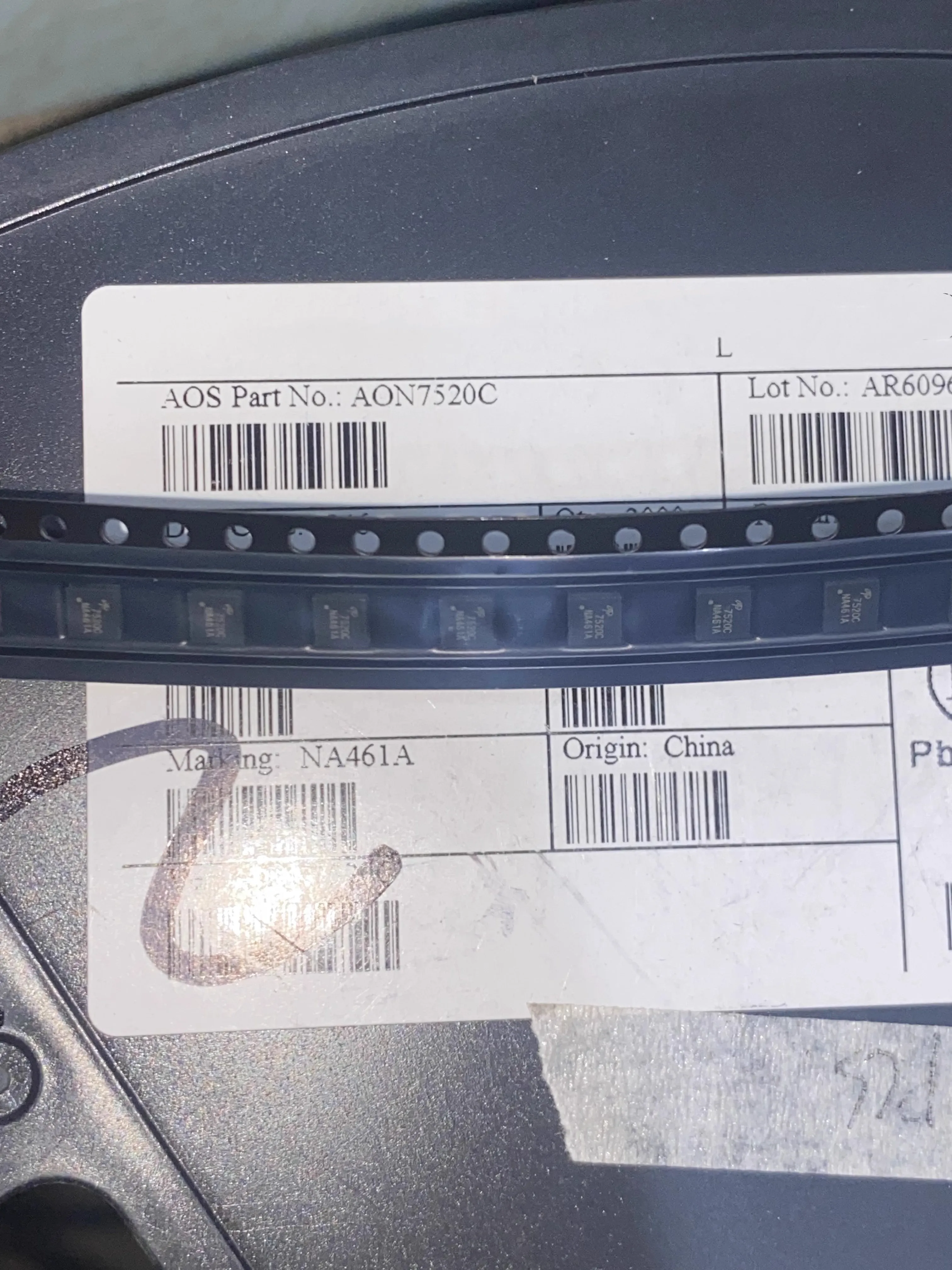 

10PCS Brand new original AON7520C DFN3.3x3.3