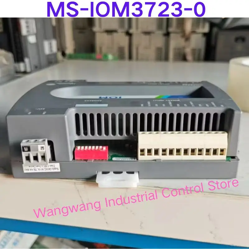 

Проверенный б/у контроллер MS-IOM3723-0.