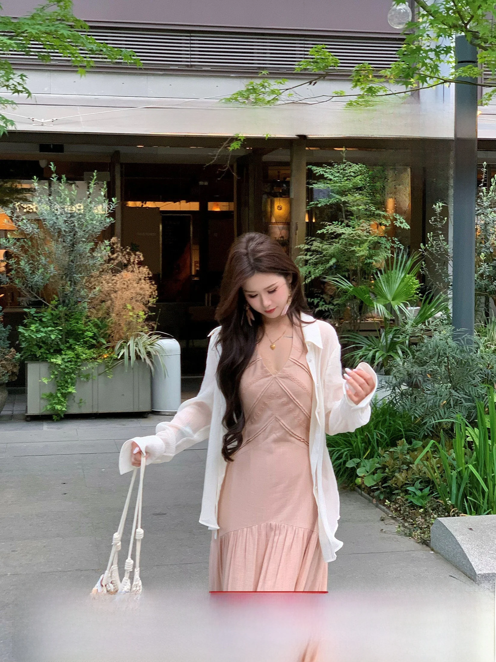 

Li Xiaoxiao Rose Evening Breeze Pink Hanging Neck Large Skirt Women's Summer Slightly Plump Atmosphere Thin Linen Dress