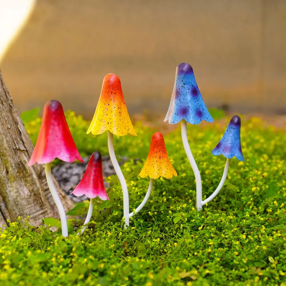 Outdoor Metal Mushroom Statue Colorful Iron Yard Sign Decor Farmhouse Style Garden Ornament Lawn Pathway Landscaping