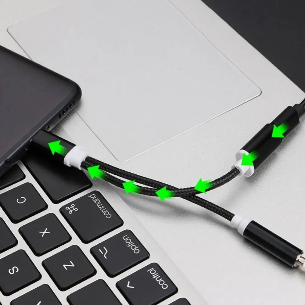 Adattatore di ricarica per auricolari da 2 in 1 da tipo C a 3 Jack da 5mm tipo C a Splitter Audio da 3.5mm per cavo Audio adattatore S20 mi 10 9 8 AUX