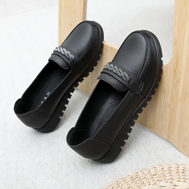 Women flat shoes summer new fashion genuine leathe loafers ladies flats comfortable shoes Woman Slip On Casual Walking Shoes