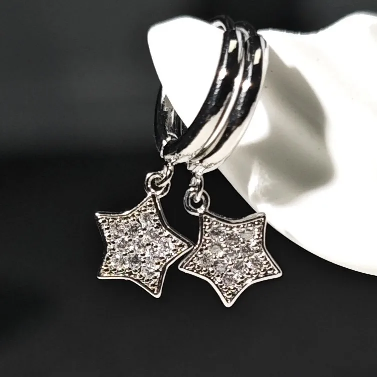 لامعة الأذن مشبك مايكرو مطعمة الزركون الخماسية نجمة أقراط رائعة الحلو دائرة أقراط ضوء الأقراط الصغيرة الفاخرة