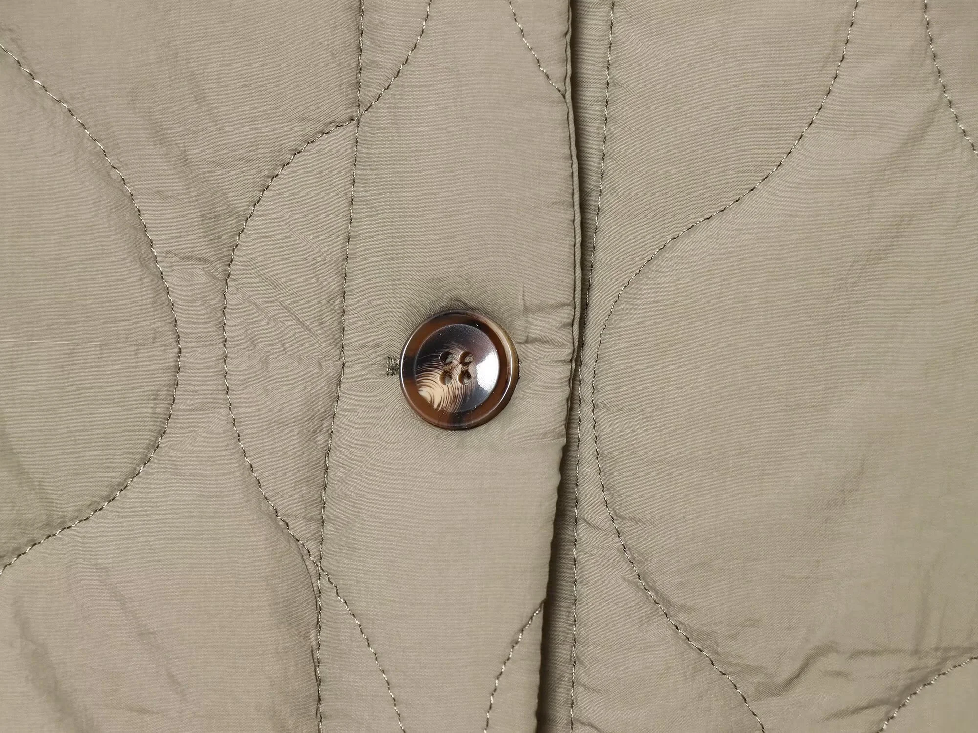 2025 شتاء جديد المرأة عارضة أزياء بسيطة الرجعية تنوعا الوقوف الياقة طويلة الأكمام سترة قطن قصيرة #5