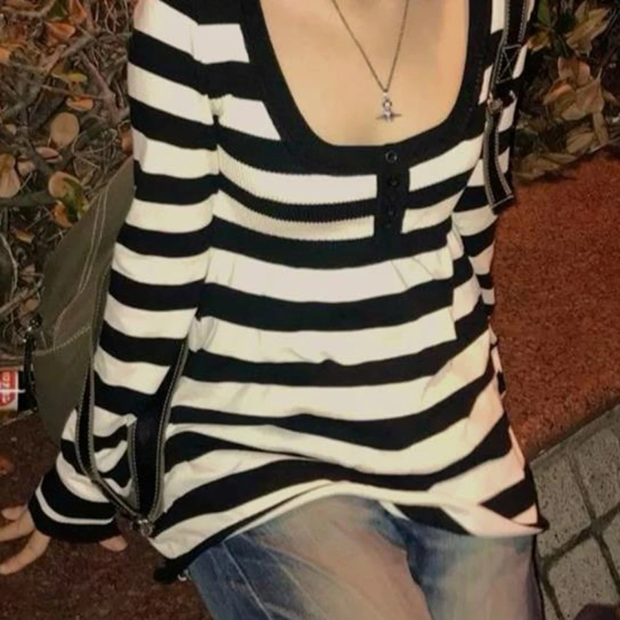 Womens Knit Long Sleeve Black White Horizontal Striped Tee Shirt Scoop Neck Casual Fall Fashion Going Out Tops