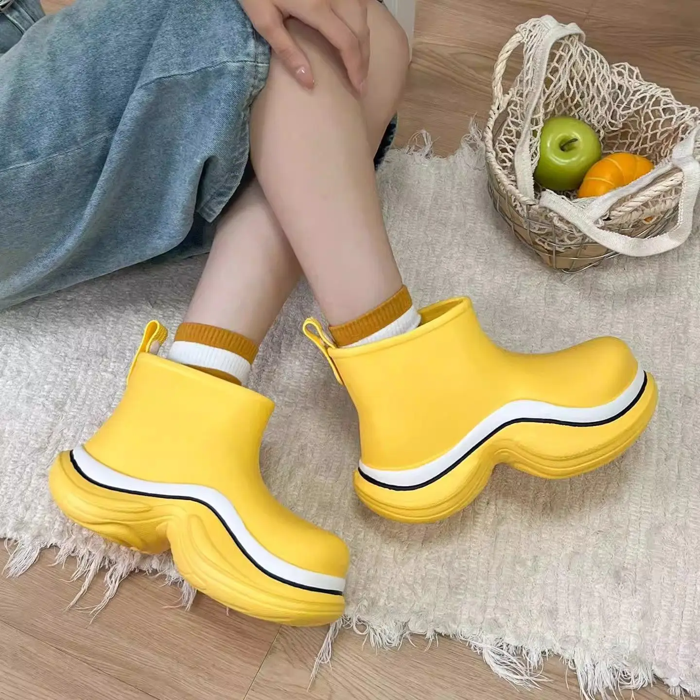 Women's Summer Fashion Thick Soled Color Blocked Platform Rain Boots Round Toe Closed Toe Outdoor Rain Shoes Korean Design