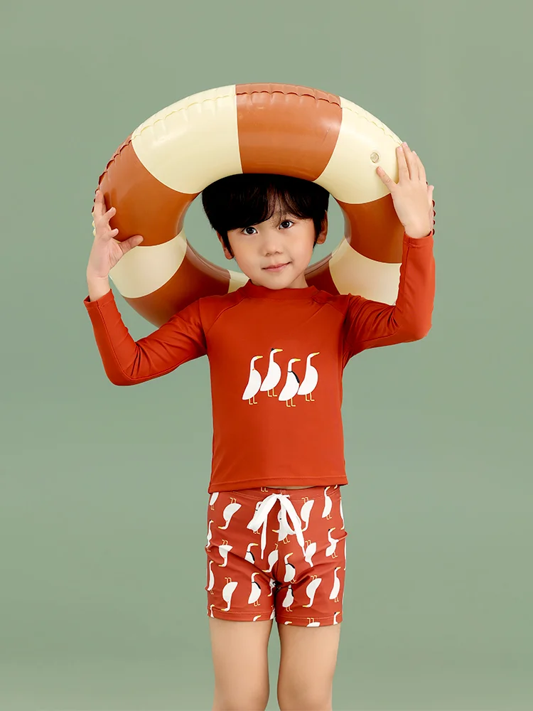 

Детский купальный костюм для мальчиков 2025 г., дышащий, с отдельным вырезом, летние купальники для мальчиков, защита от солнца, детские купальники