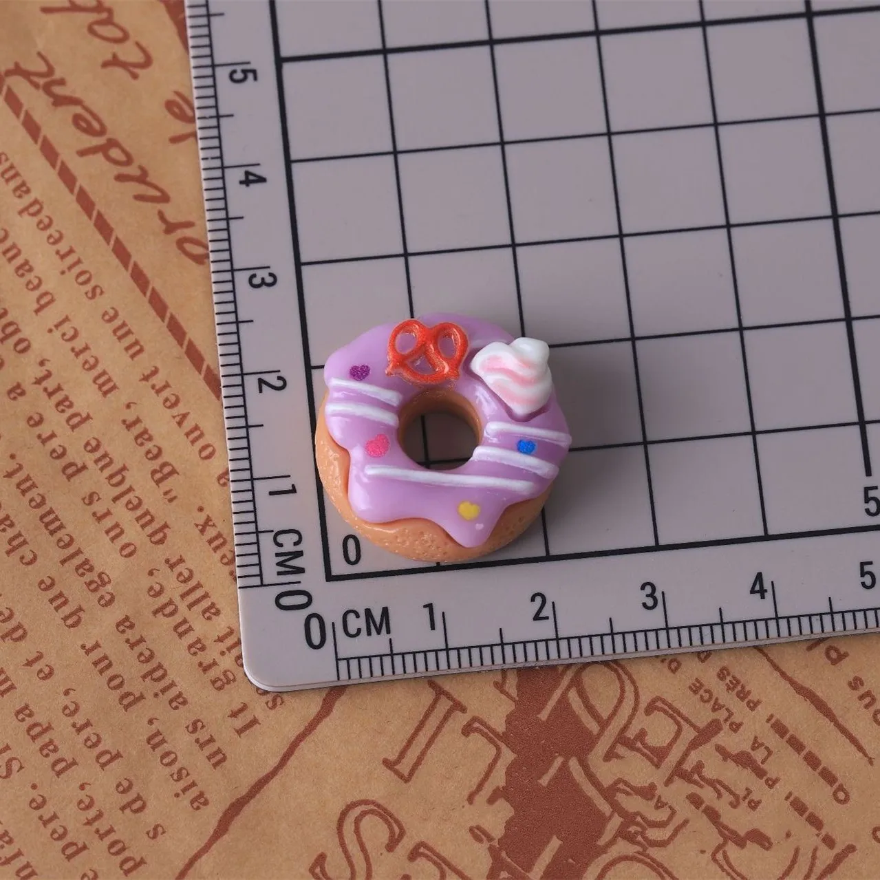 8 stücke Neue Kawaii Harz Mini Flatback Donuts Cabochon Deco Teile Material Sammelalbum Decoden Charms Handwerk Sammelalbum Zubehör – Detail 6