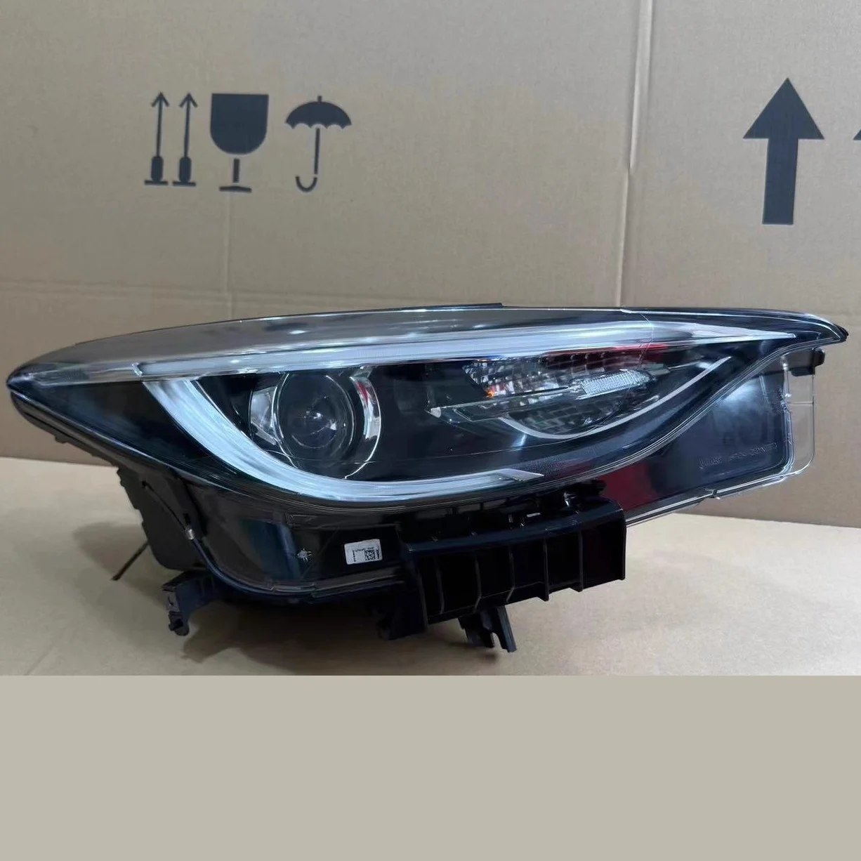 

For Infiniti QX30 2017-2019 Headlight Assembly Car Light Turn Signal Headlamp