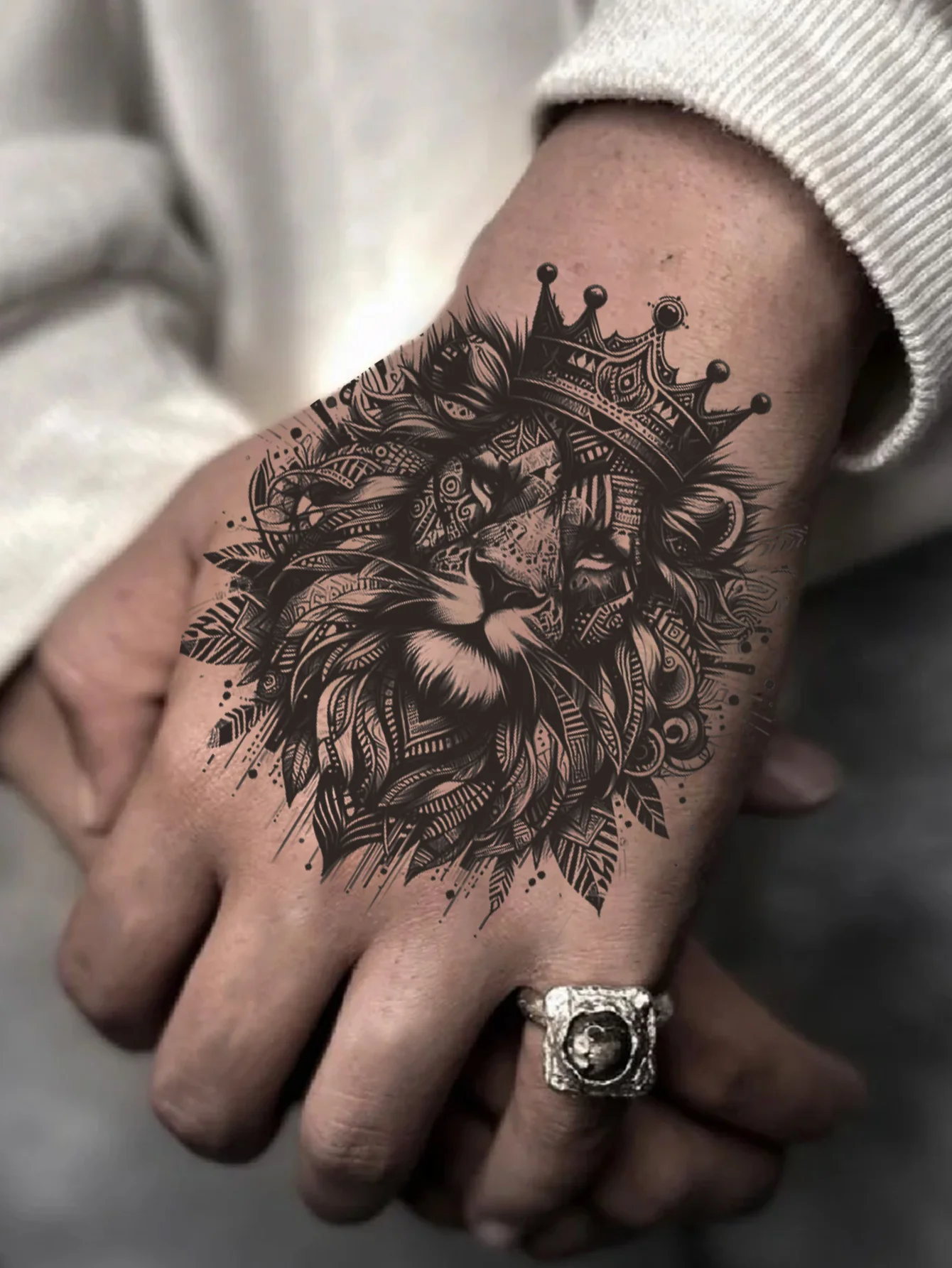 Beast and Lion Waterproof Temporary Tattoo Sticker, Lasts 1-2 Weeks, Realistic Semi-Permanent Fake Tattoo