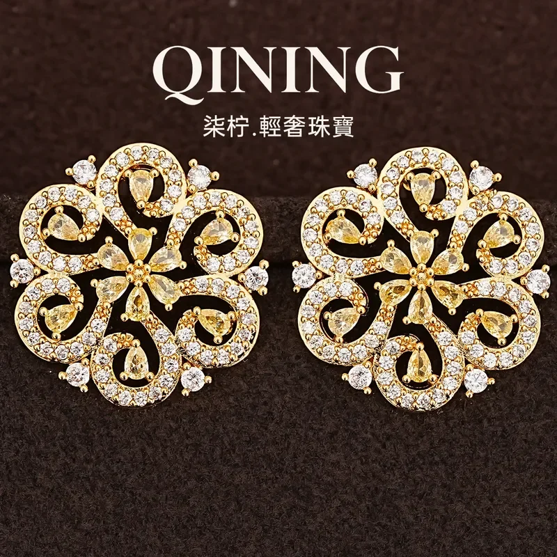 Byzantine swirl, retro hollow pattern stud earrings light luxury niche daily earrings wedding banquet party earrings