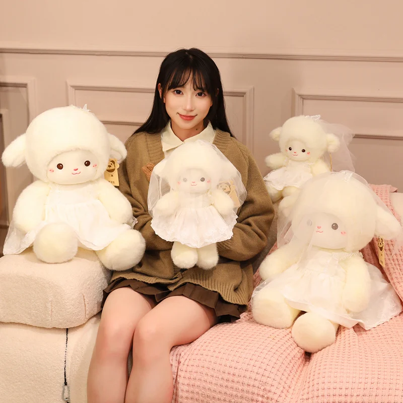 35-55 cm Bellissimo abito da sposa Pecora bianca Giocattoli di peluche Simpatico agnello Bambole di pezza Giocattoli morbidi di alta qualità per la decorazione della festa nuziale
