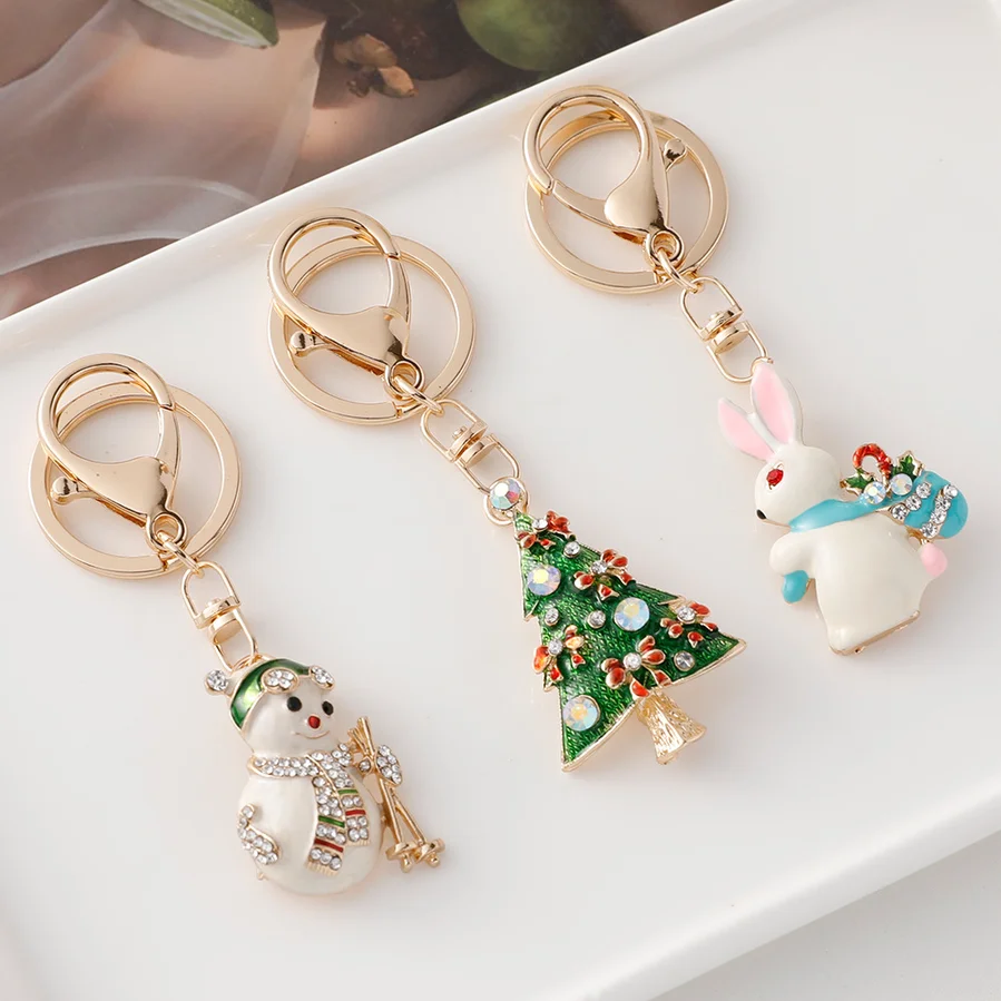 Christmas Series Keychain Cute Christmas Tree Dripping Oil Metal Pendant Christmas Decorations For Car Interior