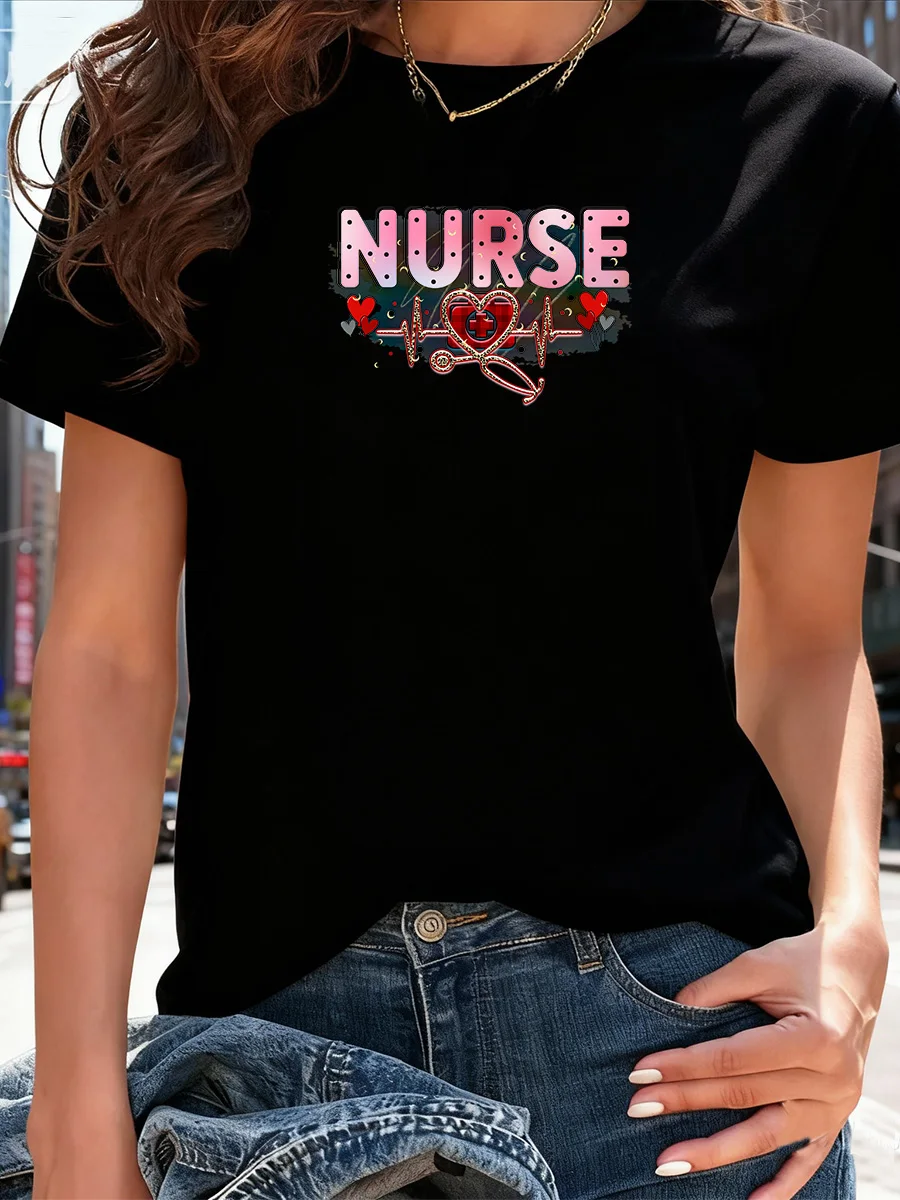 女性用ブラック半袖ナースマジカルハートビート聴診器プリントTシャツ