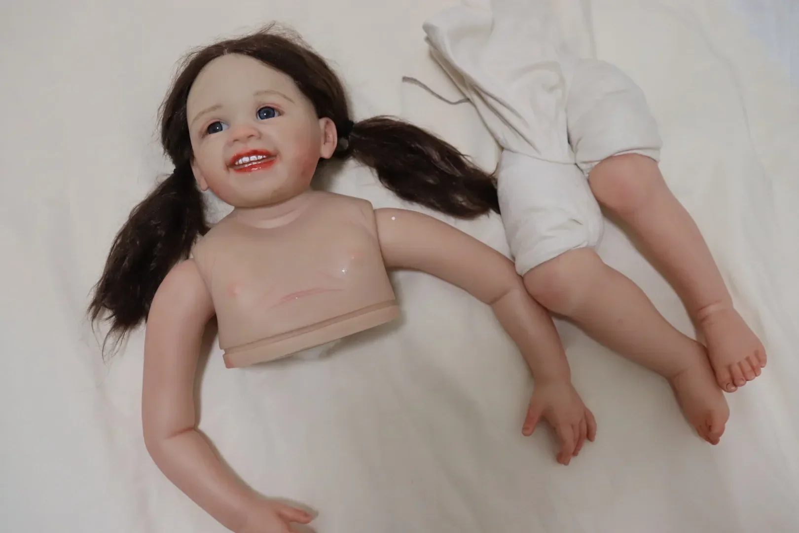 EGO 29''Bebé Reborn con acabado pintado Shanti con pelo enraizado a mano con muñecos de venas para niños