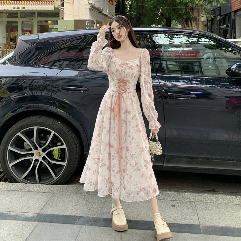 

2024 Large Spring French Vintage Sweet Fragmented Flowers High Waist Slimming Chiffon Embroidered Dress Long sleeved Long Skirt