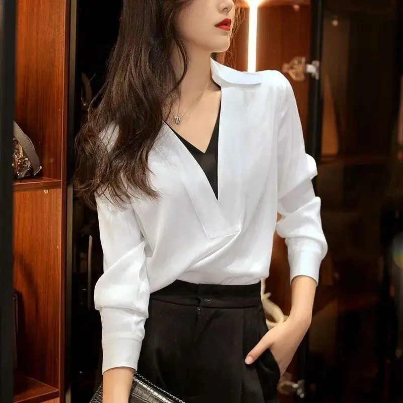 Fashion Fake Two Pieces Patchwork V Neck Blouse Spring Autumn New Long Sleeve Contrast Elegant Shirt Tops Vintage Women Clothing