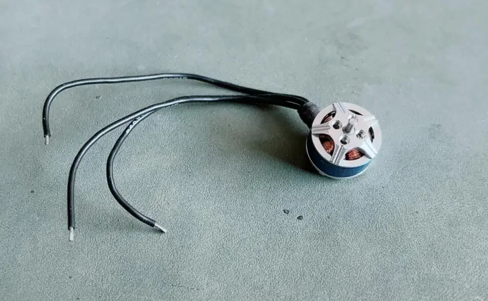 R1103 R1104 1105 R1106 5500KV 6000kv 7500KV 7800KV Micro Brushless Motor for Sunnysky LDARC RC Racing Racer Drone Quadcopter
