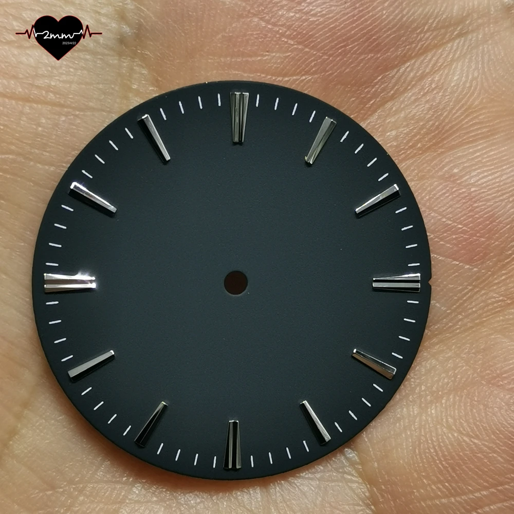قرص ساعة فارغ 33.5 ملم وجه ساعة لامعة غير لامعة أبيض أسود اللون ذهبي فضي مؤشر الساعة الحقيقية دبوس لحركة NH35