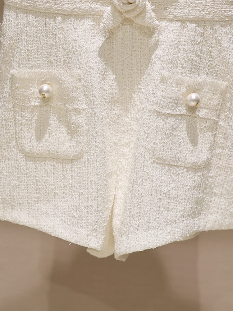 Combinaison courte en dentelle blanche pour femme, vêtements pour femme, été 2025, tenue de travail, taille haute, pantalon, détail de broderie florale