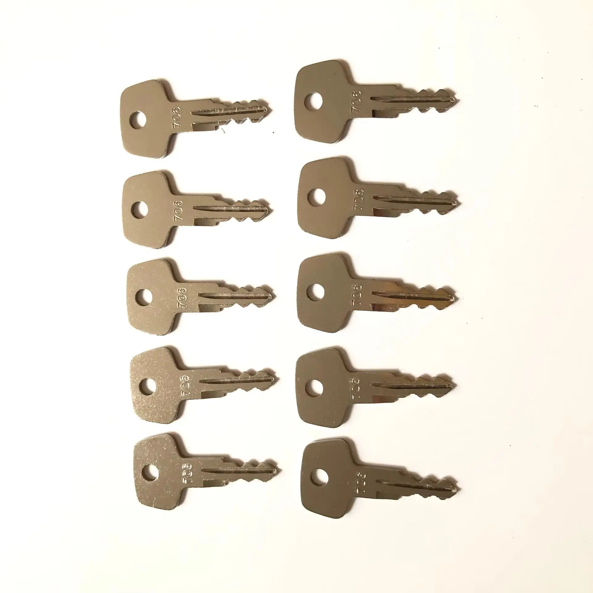 10PC 706 Ignition Key For Liebherr Excavator Fuel Cap Fuel Cap Key Designed For Fuel Cap Car Parts Accessories Автозапчасти