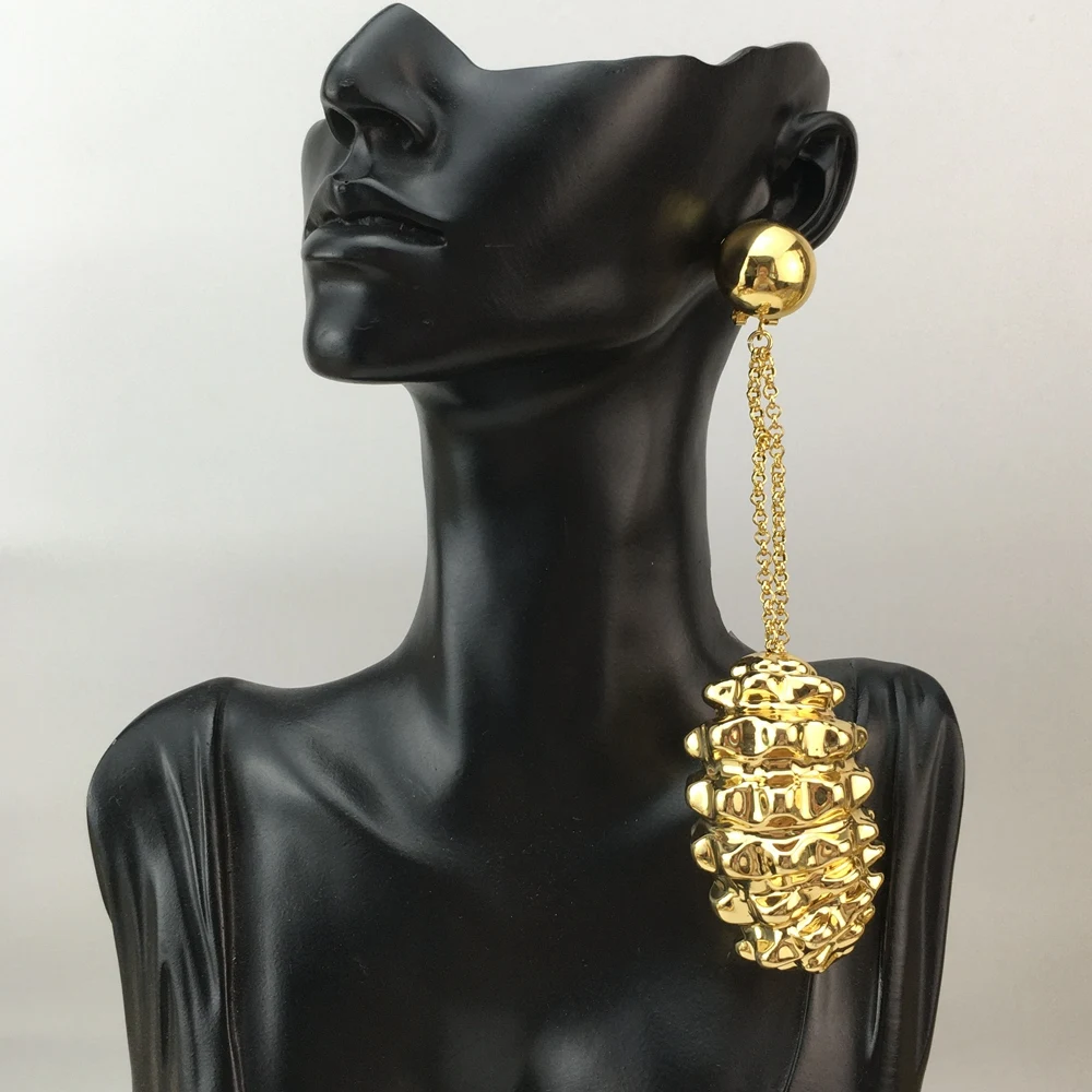 أقراط متدلية طويلة كبيرة مطلية بالذهب للنساء ، أقراط هندسية جذابة ، كبيرة الحجم للإناث ، إكسسوارات مجوهرات جريئة ، دبي ، تخفيضات كبيرة