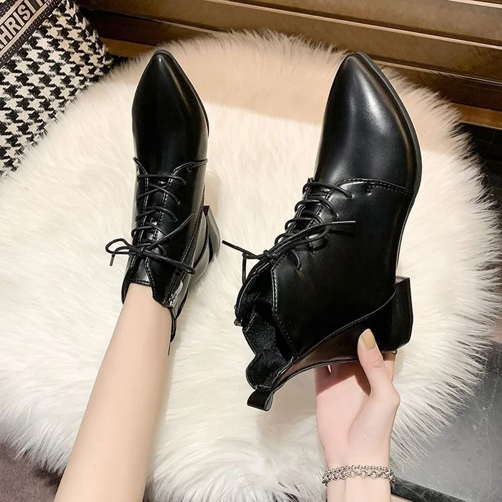 Pointed toe low-heeled ankle boots women\'s 2026autumn and winter thick heel fashion lace-up boots British style boots