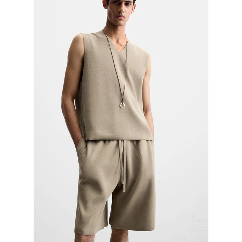 

Loose Fit Knitted Casual Vest And orts Set for Men V-Ne Svel Summer Faion Outfit ort Length Youth Apparel
