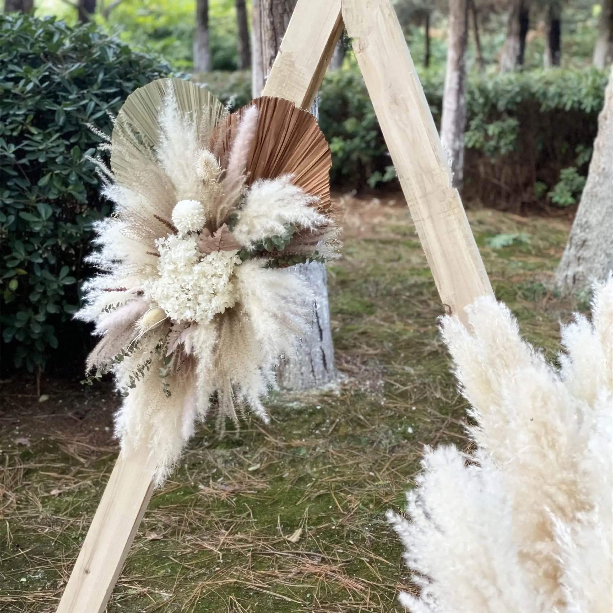 Imagem -05 - Boho Pampas Grass Arranjo Arco de Casamento e Palm Wall Decor Flores Secas Fundo de Casamento Quintal Festa Fotografia Decorações