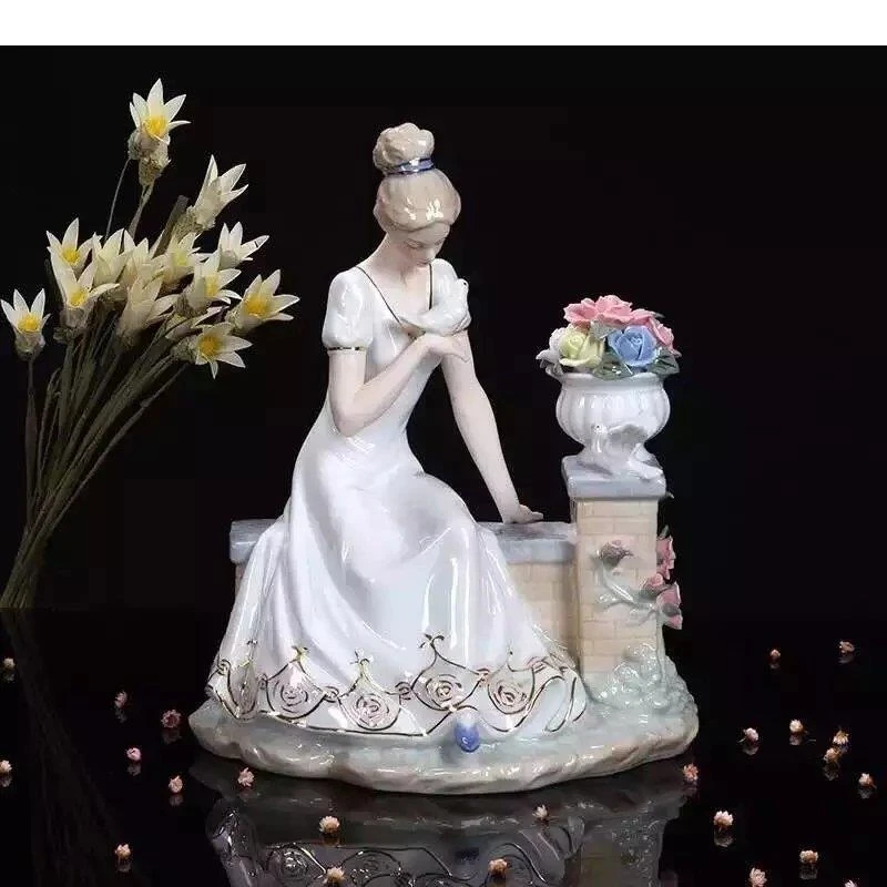 Beauty Girl Statue Exquisite Porcelain Character Ceramic Sculpture Desk Decoration Gold Plated Craft Ornaments Modern Home Decor