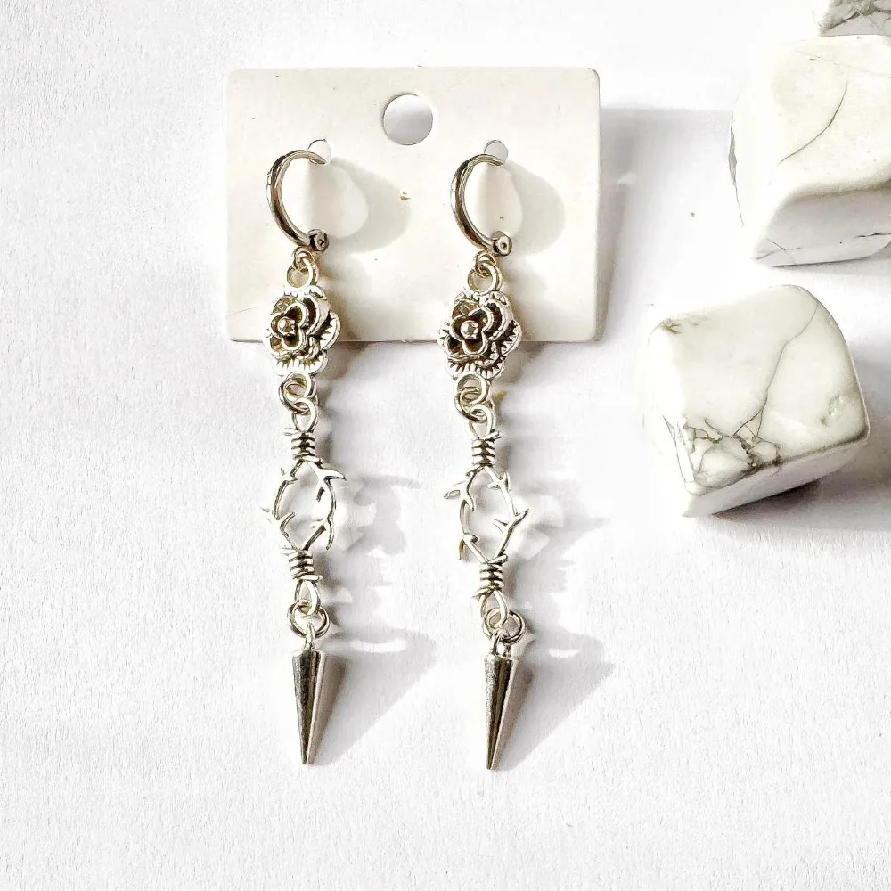 Fashion Gothic Sliver Color Rose Flower Thorny Barbed Vine Rivet Tassel Pendant Hoop Earrings for Women Designer Jewelry Gifts
