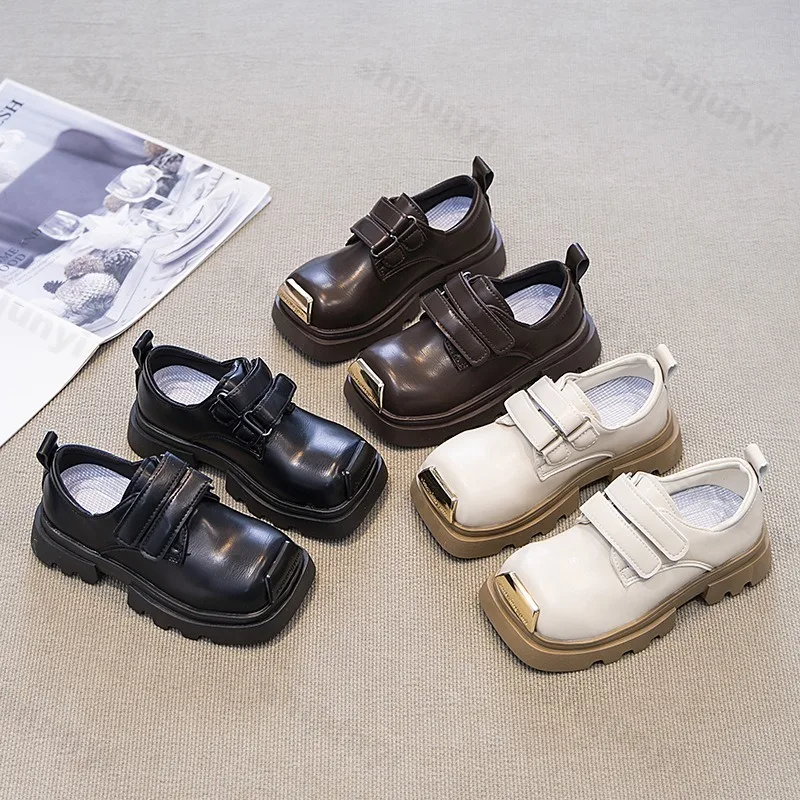 2025 الخريف الأطفال رئيس مربع الرجعية سميكة سوليد بولي أحذية أحذية من الجلد الصبي الفم الضحلة مريحة عدم الانزلاق مكتنزة حذا فردي للسيدات
