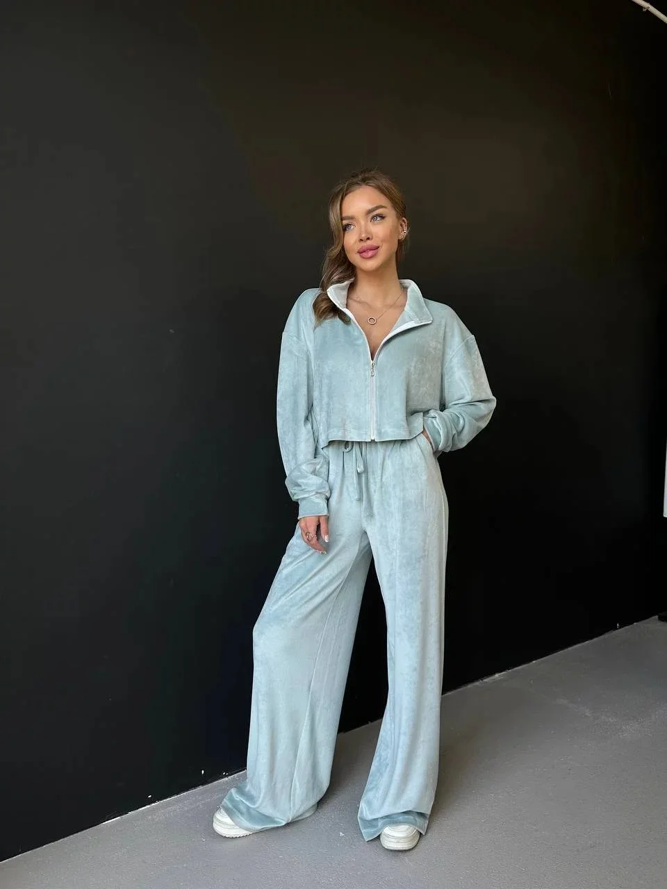 

Autumn And Winter Long-sleeved Zipper Lapel Jacket Elastic Waist Wideleg Trousers Velvet Casual Two-Piece Suit For Office Ladies