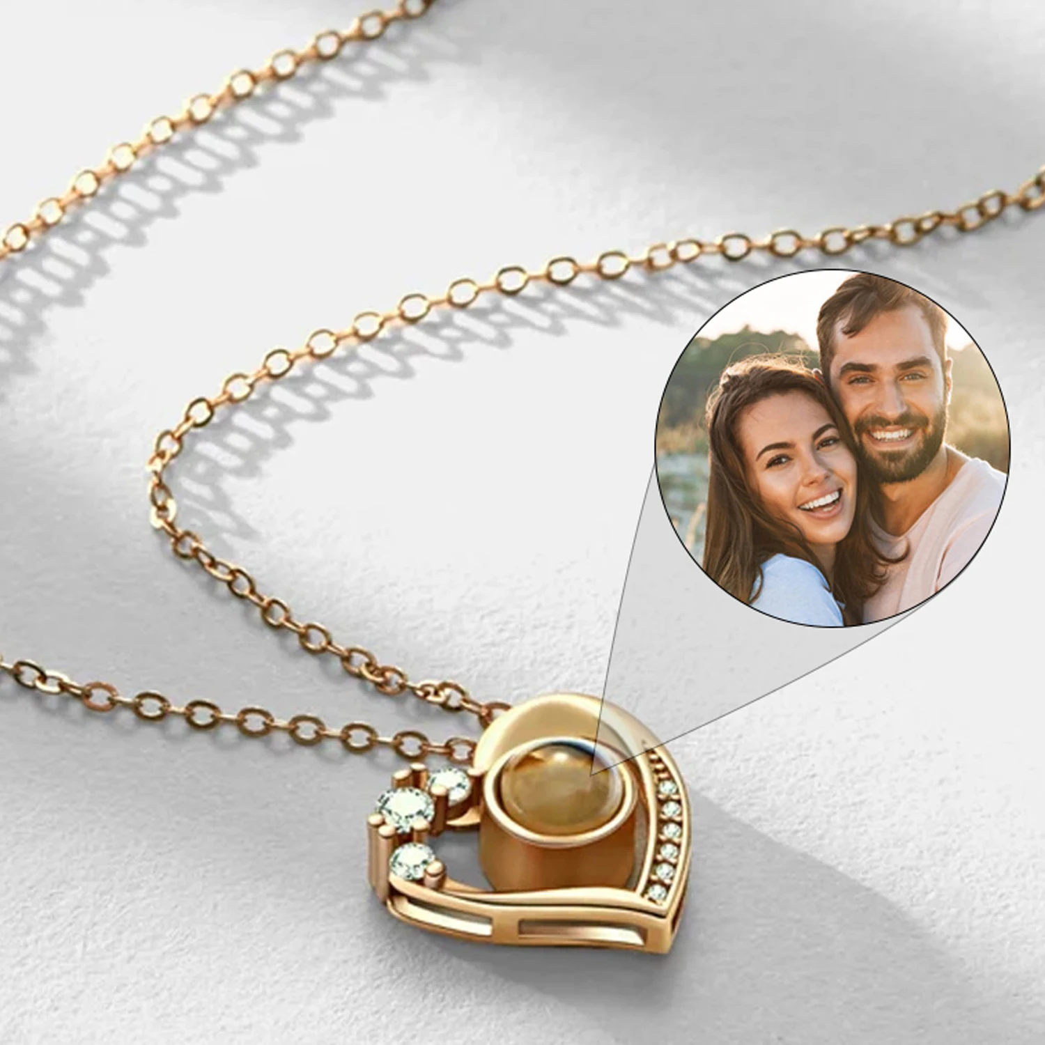 colar-de-projecao-personalizado-imagem-personalizada-coracao-pingente-memorial-foto-joias-da-dama-de-honra-na-moda-melhor-presente-dos-namorados